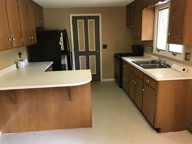 10 Fenway Ln, Claremont, NH 03743 - photo 3