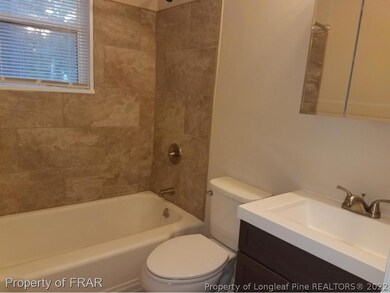 639 Mcbain Dr, Fayetteville, NC 28305 - photo 6