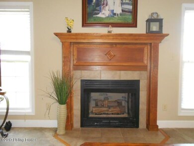 1028 Running Brook Dr, Lawrenceburg, KY 40342 - photo 7