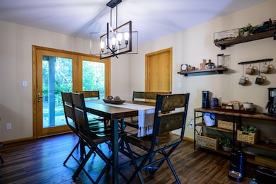 9015 S 84th St, Franklin, WI 53132 - photo 5