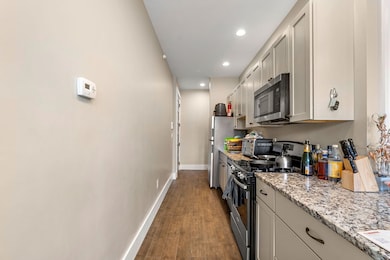 1149 Middlesex St unit 4, Lowell, MA 01851 - photo 3