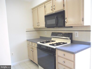 200 N Wayne Ave unit 12, Wayne, PA 19087 - photo 7