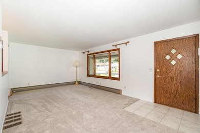 2223 Duluth St, Saint Paul, MN 55109 - photo 3