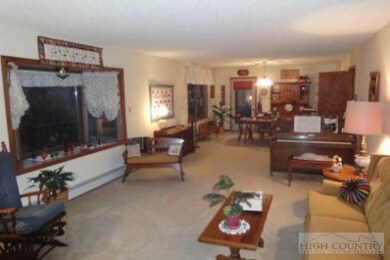 152 Laurel Chase Dr, Blowing Rock, NC 28605 - photo 2