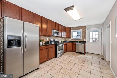 118 4th Ave, Brunswick, MD 21716 - photo 7