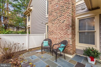 5825 Linden Square Ct, Rockville, MD 20852 - photo 6