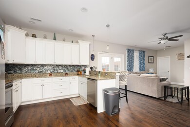 112 Castanet (5 of 30)