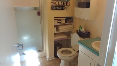 Main floor guest bath