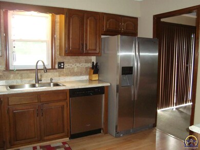 3608 SW Woodvalley Place, Topeka, KS 66614 - photo 7