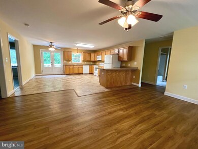 20215 Flat Iron Rd unit A, Great Mills, MD 20634 - photo 5