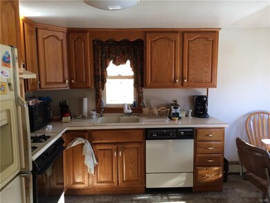 116 White Oak Ln, Emmaus, PA 18049 - photo 3