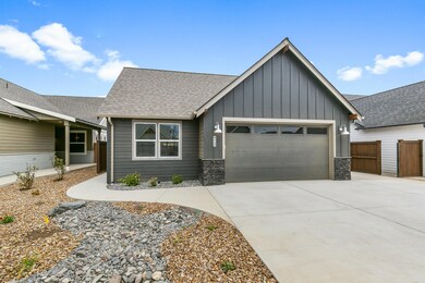 4408 SW Badger Creek Dr, Redmond, OR 97756 - photo 3