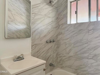 2729 Glassell St unit 4, Los Angeles, CA 90026 - photo 5