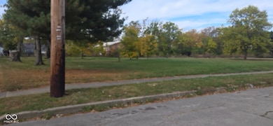 1827 Walnut St, Anderson, IN 46016 - photo 2