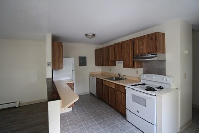 86 Baldwin St unit 4, Lowell, MA 01851 - photo 4