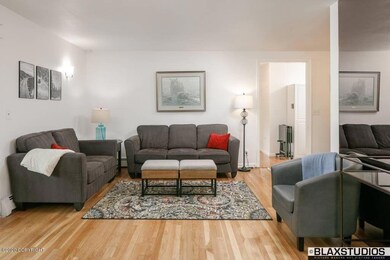 Piper_Living_Room_2