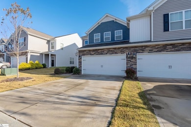 531 Yellow Fox Rd, Greer, SC 29650 - photo 3