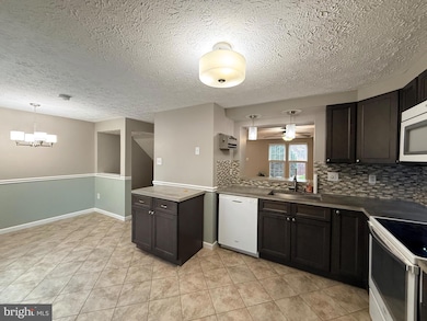 3750 Timahoe Cir, Nottingham, MD 21236 - photo 6