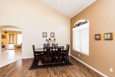 5 Formal Dining