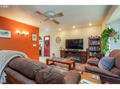 712 SW 29th St, Pendleton, OR 97801 - photo 7