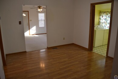 411 Elm St, Overbrook, KS 66524 - photo 4