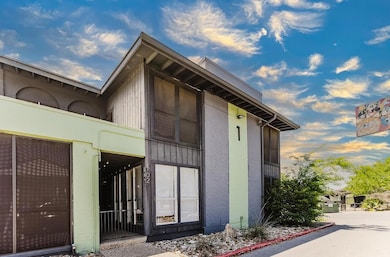Uptown Crossing unit 102, Austin, TX 78751 - photo 2