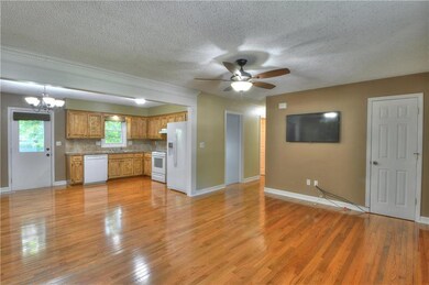 2300 S Owings St, Oak Grove, MO 64075 - photo 6