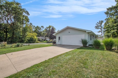 315 E Washington St, Berrien Springs, MI 49103 - photo 5