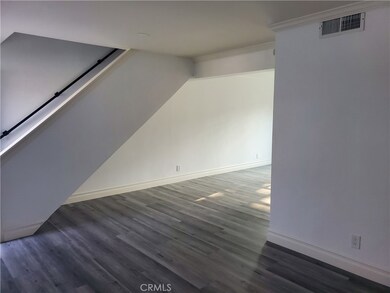 10654 White Oak Dr, Riverside, CA 92505 - photo 6