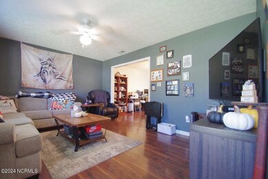 317 Foxhall Rd