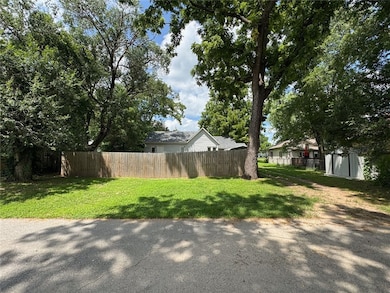 205 W 5th St, Pineville, MO 64856 - photo 5