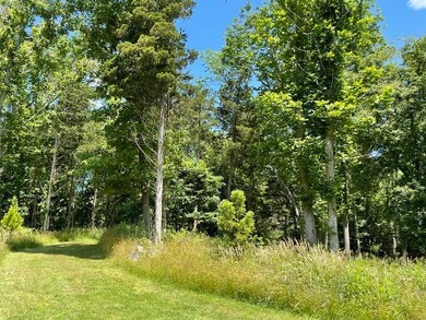 1190 Russells Mills Rd, South Dartmouth, MA 02748 - photo 2