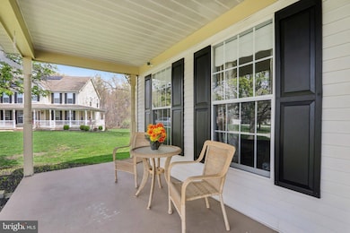 208 Churchill Downs Ct, Mount Laurel, NJ 08054 - photo 4