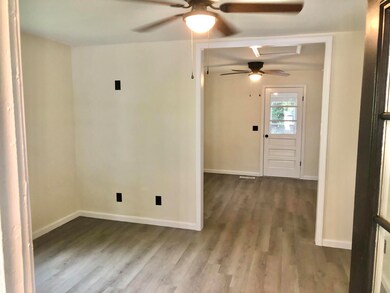 36 Florida Ave, Johnson City, TN 37601 - photo 2