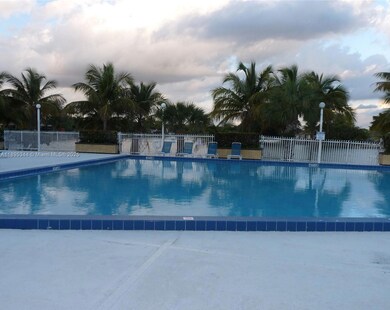 14501 N Kendall Dr unit 408H, Miami, FL 33186 - photo 3