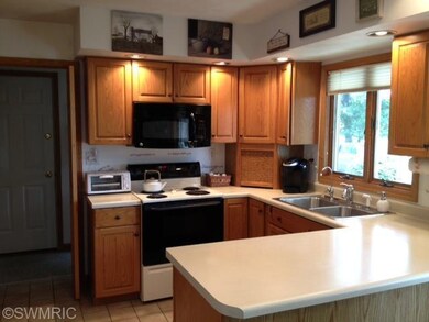 9047 11 Mile Rd, Ceresco, MI 49033 - photo 3