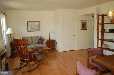 11807 Summer Oak Dr, Germantown, MD 20874 - photo 5