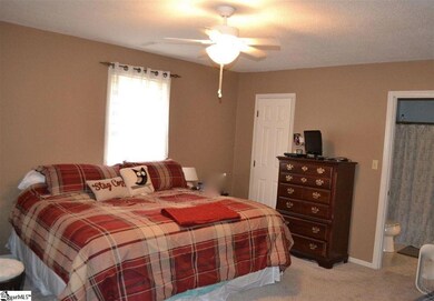 204 Highland St, Laurens, SC 29360 - photo 6