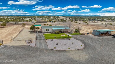 189 W Couchman Trail, Ash Fork, AZ 86320 - photo 3