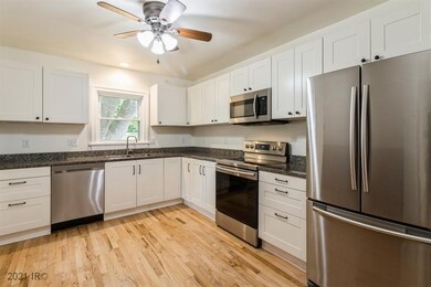 1727 Northwest Dr, Des Moines, IA 50310 - photo 7