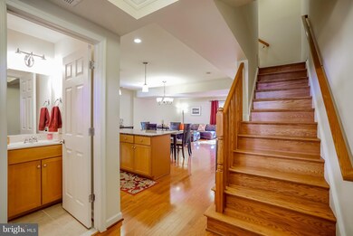 4125 S Four Mile Run Dr unit A, Arlington, VA 22204 - photo 5