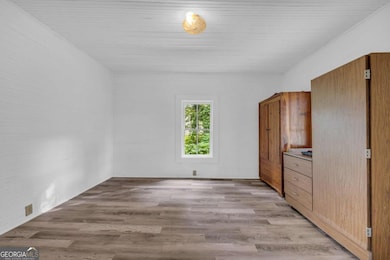 1009 S Pond St, Toccoa, GA 30577 - photo 5