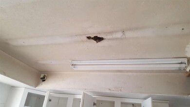 Kitchen Ceiling