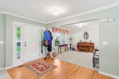 305 Buckingham Dr, Algonquin, IL 60102 - photo 2