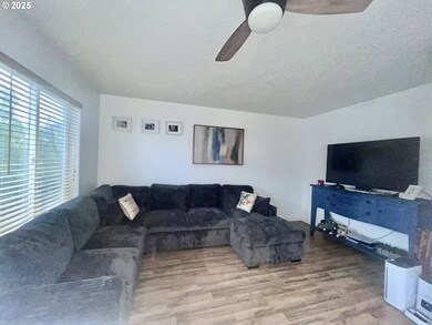 108 Enos St, Amity, OR 97101 - photo 3