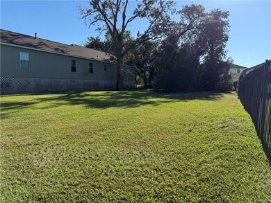 9432 Oleander St, New Orleans, LA 70118 - photo 2