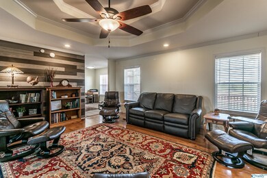 135 Payton Ln, Grant, AL 35747 - photo 5