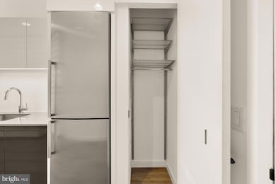 Chapman Stables unit 331, Washington, DC 20001 - photo 7