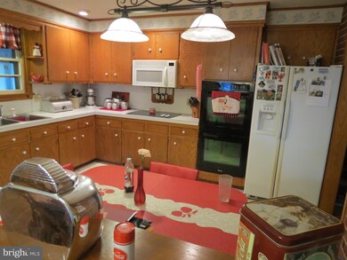 1152 S Forge Rd, Palmyra, PA 17078 - photo 5