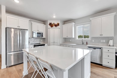 1004 Gulfstream Ct, de Pere, WI 54115 - photo 5